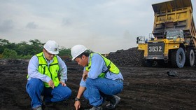 Pangkas Beban, United Tractors Buka Opsi Karyawan Undur Diri
