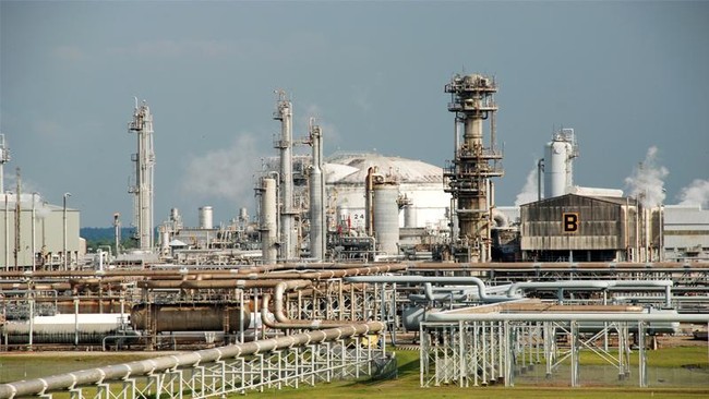 Lembaga Manajemen Aset Negara (LMAN) menggandeng Pertamina dalam mengelola Kilang LNG Badak. Kerja sama dilakukan demi mempertahankan operasi kilang tersebut.