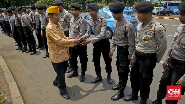 Kemenkeu menyatakan pembayaran THR dan gaji ke-13 pensiunan akan dilakukan lewat Taspen dan Asabri. Untuk THR dilakukan 13 hari sebelum Lebaran.