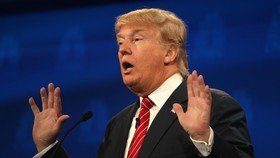Muslim Pakistan Kecam Trump soal Larangan Muslim Masuk AS