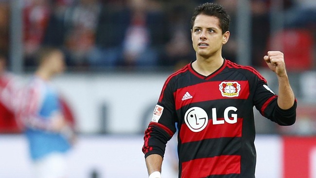 Penyerang Meksiko, Javier 'Chicharito' Hernandez, mengeluarkan pembelaan untuk Louis van Gaal meski manajer asal Belanda itu membuangnya dari Manchester United.