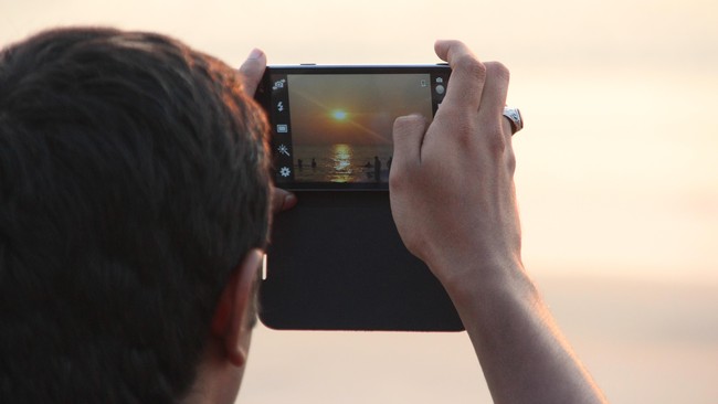 Smartphone sudah dapat diandalkan untuk membuat video yang bagus. Berikut beberapa tips yang dapat membantumu.