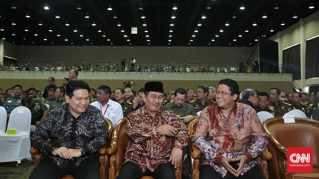 Panitia pemungutan suara harus menunjukan sikap melayani semua, baik pemilih maupun semua kandidat agar tidak menciptakan konflik pilkada.