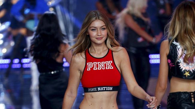 Victoria's Secret Fashion Show tahun ini menghadapi kontroversi pemboikotan demi melawan stigma ukuran dan bentuk tubuh.