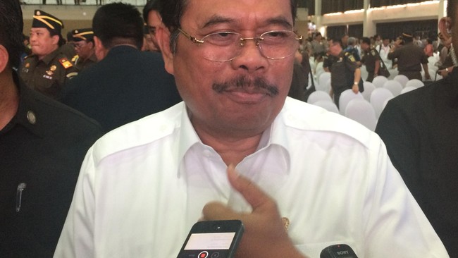 Prasetyo mengaku ada ratusan saksi yang diperiksa oleh Kejagung. Hal itu mempengaruhi waktu yang dibutuhkan penyidik Kejaksaan untuk menyelesasikan perkara.