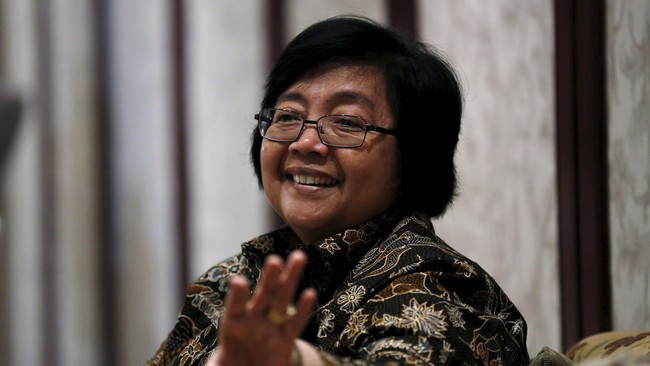 Menteri Lingkungan Hidup dan Kehutanan Siti Nurbaya Bakar menerbitkan Amdal kereta cepat tanpa studi dampak bencana, yang baru diminta setelah Amdal terbit.