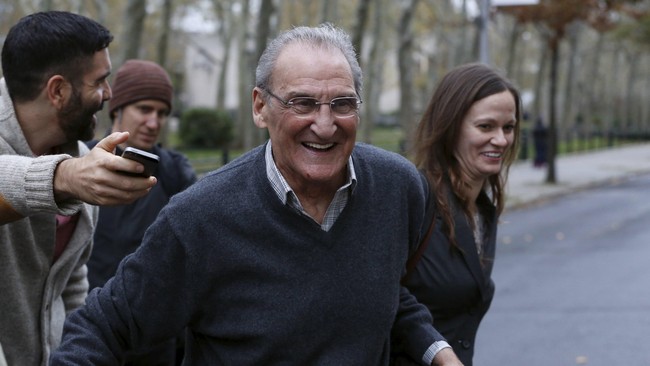 Vincent Asaro dinyatakan tak bersalah atas tuduhan keterlibatan pencurian di bandara New York tahun 1978, yang menginspirasi cerita film Goodfellas.