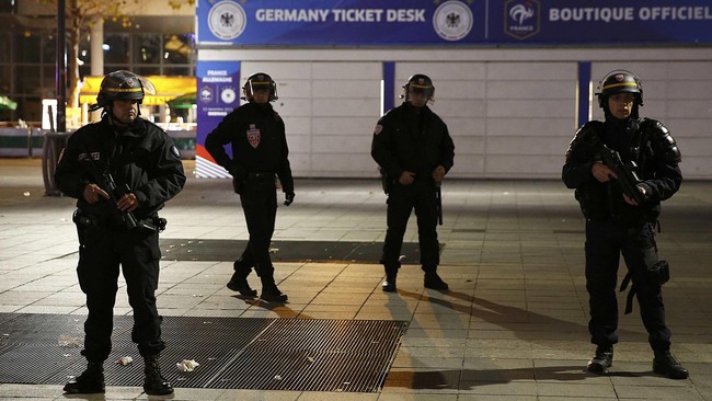 Intelijen Perancis menghadapi berbagai kritikan terkait apakah mereka seharusnya bisa mencegah serangan mematikan di Paris pada Jumat (13/11) lalu.