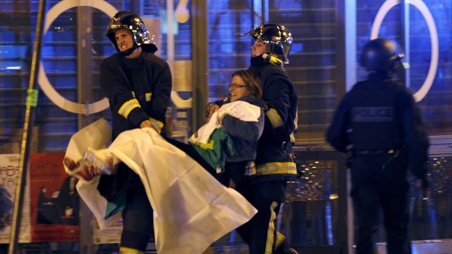 Otoritas Inggris akan meninjau ulang tingkat ancaman teror terkait serangan di Paris dan kabar tewasnya Jihadis John.