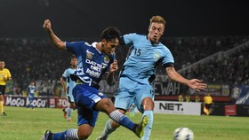 Konate Dua Gol, Persib Menang Dramatis 3-2 Atas Persela