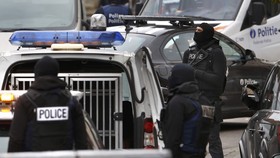 Polisi Belgia Masih Memburu Buronan Utama Teror Paris