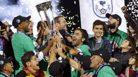 Raul Gonzalez Tutup Karier dengan Gelar NASL