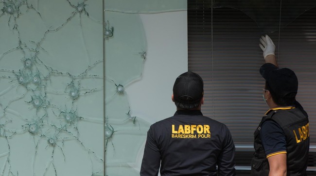 Labfor Polri diikutkan dalam penyelidikan pabrik sabu di rumah mewah di perumahan daerah Karawaci, Tangerang.
