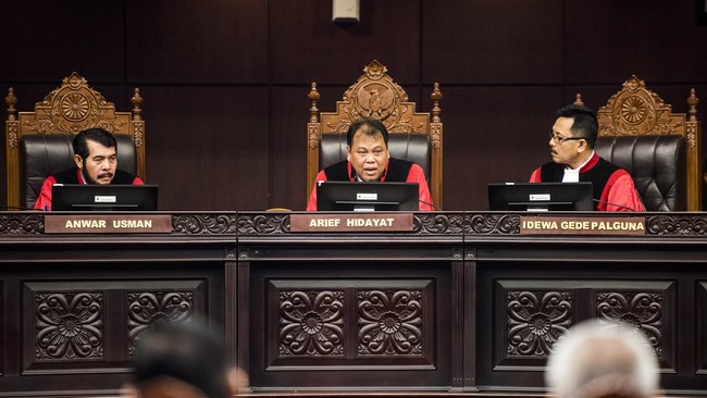 Empat perkara uji materi UU Pengampunan Pajak akan diputuskan secara bersamaan oleh hakim konstitusi. Perkara ini telah bergulir sejak September lalu.