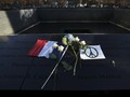 Pascateror Paris, Bendera Perancis Terjual Tiga Kali Lipat