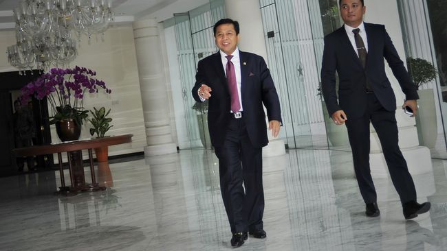 MKD: Sidang Setya Bisa Tertutup Jika Ada Alasan 'Rasional' MKD belum memutuskan apakah sidang Setya Novanto tertutup atau terbuka. Dua orang yang lebih dulu diperiksa, Sudirman dan Maroef Sjamsoeddin, disidang terbuka.