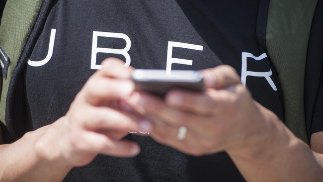 Pengajuan badan hukum koperasi untuk aplikasi Grab dan Uber akhirnya terwujud, keduanya kini sudah berbadan hukum di Indonesia.