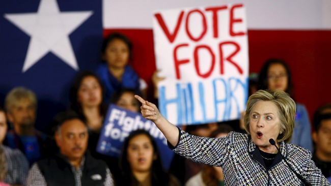 Hillary Clinton berjanji bila terpilih menjadi Presiden AS, akan mengungkap informasi mengenai Area 51 dan keberadaan alien di Bumi.