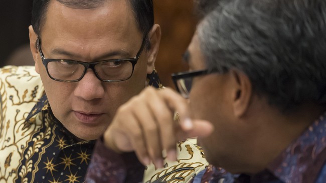 Berlebihnya dana di masyarakat bisa menimbulkan tekanan inflasi yang akan berdampak negatif pada perekonomian domestik.