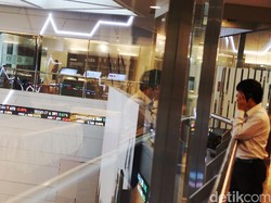 Turun 90 Poin, IHSG Tinggalkan Level 6.000