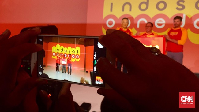 Indosat dan Telkomsel akan duduk bareng dengan dimediasi oleh BRTI untuk membahas soal persaingan yang memanas diantara kedua operator ini belakangan.