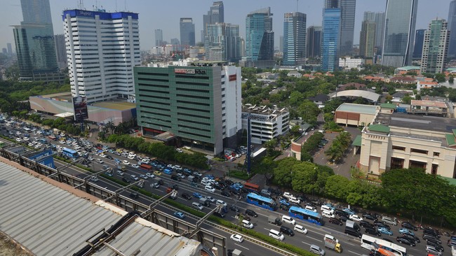 Seharusnya pembacaan Rancangan Anggaran Pendapatan dan Belanja Daerah 2016 di rapat paripurna dilakukan pada Selasa (15/12).