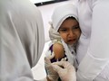 Tips Aman Bawa Anak Imunisasi saat Pandemi