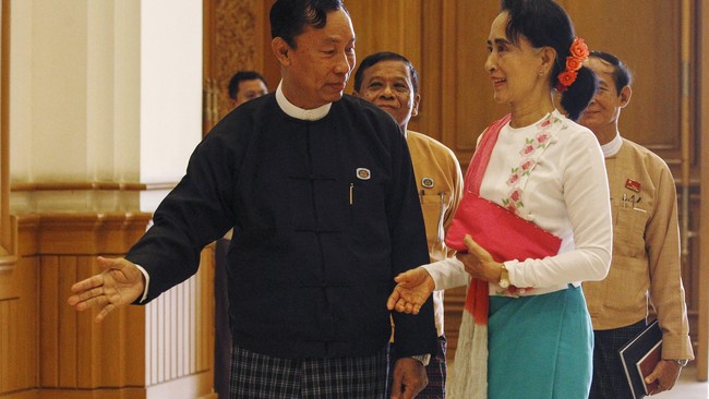 Aung San Suu Kyi bertemu dengan ketua parlemen Myanmar Shwe Mann untuk kedua kalinya dalam seminggu terakhir, membahas rekonsiliasi politik pascapemilu.