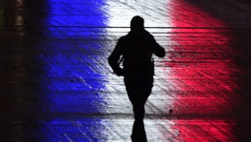 La Marseillaise Akan Bergema di Stadion-stadion Inggris