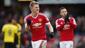 Guendogan: Mourinho Tak Hormati Schweinsteiger