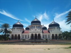 Sejarah Masuknya Islam ke Indonesia Dilihat dari 4 Teori