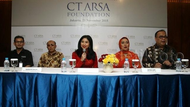 Setelah Medan, kini CT ARSA Foundation akan mendirikan sekolah menengah atas (SMA) unggulan bagi rakyat tak mampu di Solo.