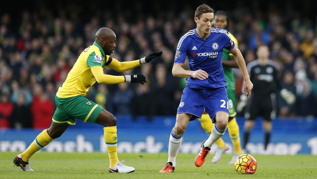 Chelsea membuang banyak peluang untuk mengungguli Norwich City pada lanjutan Liga Primer Inggris di Stamford Bridge, Sabtu (21/11). 