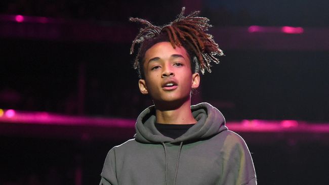 Jaden Smith terpilih sebagai model koleksi terbaru lini busana papan atas Louis Vuitton.