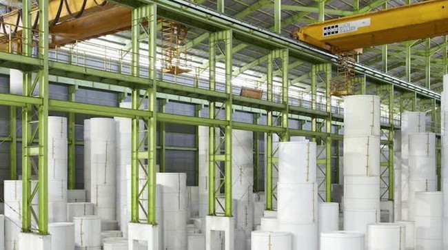 Komisi Pengawas Persaingan Usaha (KPPU) akhirnya mengambil tindakan penelusuran kasus pasokan kayu bahan produksi Asia Pulp and Paper (APP) milik Grup Sinar Mas
