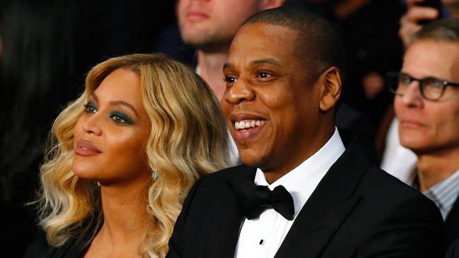 Akun media sosial Rachel Roy masih dipenuhi oleh emoji bergambar lebah, tanda serangan dari penggemar Beyonce yang menduga ia menjadi selingkuhan Jay Z.