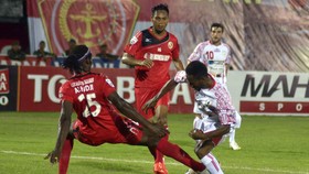 Mitra Kukar Ditundukkan 10 Pemain Semen Padang