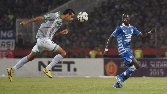 Keputusan Makan Konate hengkang dari Persib Bandung dan bergabung dengan klub kasta kedua Liga Malaysia, T-Team FC, disesalkan pelatih Djadjang Nurdjaman.