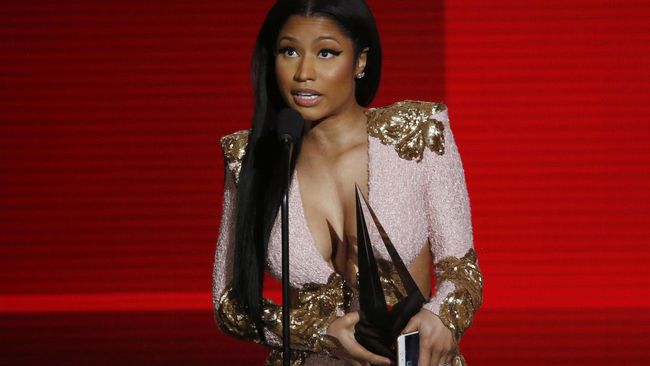 Rapper wanita bertubuh indah ini dikabarkan telah membayar jaminan untuk sang kakak yang diduga memerkosa anak perempuan.