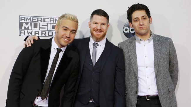 Fall Out Boy Akui Bereksperimen di Album Baru 'M A N I A'