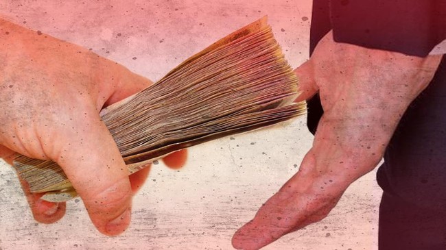 Saksi Christian Soetio mengatakan ada aliran dana sebesar Rp89 miliar ke Bendahara Umum PBNU Mardani H Maming.