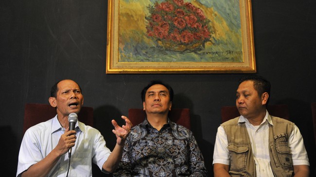 Pengamat ekonomi, Ichsanuddin Noorsy adalah satu dari 21 saksi yang dijadwalkan kembali untuk diperiksa polisi terkait kasus dugaan makar Sri Bintang.