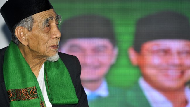 Wakil Ketua Umum PPP Muktamar Jakarta, Humphrey Djemat mengaku tengah merumuskan gugatan Surat Keputusan Menteri Yasonna Laoly ke Pengadilan Tata Usaha Negara.