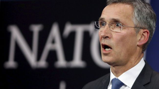 NATO Tuntut Rusia Bebaskan Kapal Ukraina NATO menuntut Rusia membebaskan kapal angkatan laut Ukraina beserta awak kapal yang ditahan pasca-bentrokan di Semenanjung Krimea.