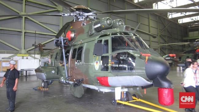 TNI dulu memesan Super Cougar ke PT Dirgantara Indonesia. Hingga kini barang belum jadi. Sekarang PTDI malah menawarkan Super Cougar lagi sebagai heli VVIP.