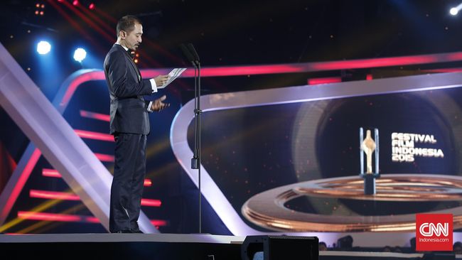 Athirah menjadi film yang memboyong Piala Citra terbanyak, lewat penghargaan Film Terbaik dan lainnya.