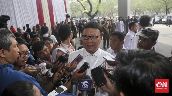 Dengan ditunda 14 hari maka proses perhitungan suara tetap bisa dilakukan bersamaan dengan pilkada di daerah lain dan tidak menggangu tahapan pilkada serentak.