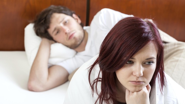 Katanya pil KB bisa bikin mood wanita jadi jelek untuk bercinta. Apakah itu benar? Simak fakta sebenarnya yang diungkap melalui beberapa penelitian yuk, Bunda.