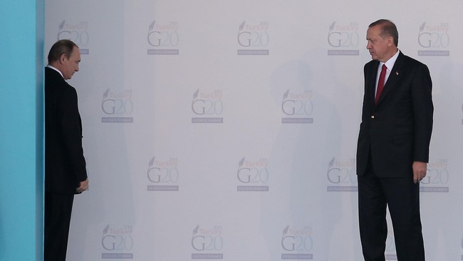 Kremlin mengaku telah menerima permohonan dari Erdogan untuk mengadakan pertemuan Vladimir Putin di sela KTT Perubahan Iklim di Paris, Perancis.