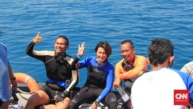 Jelajah Surga Bawah Laut Negeri Sejuta Pelangi